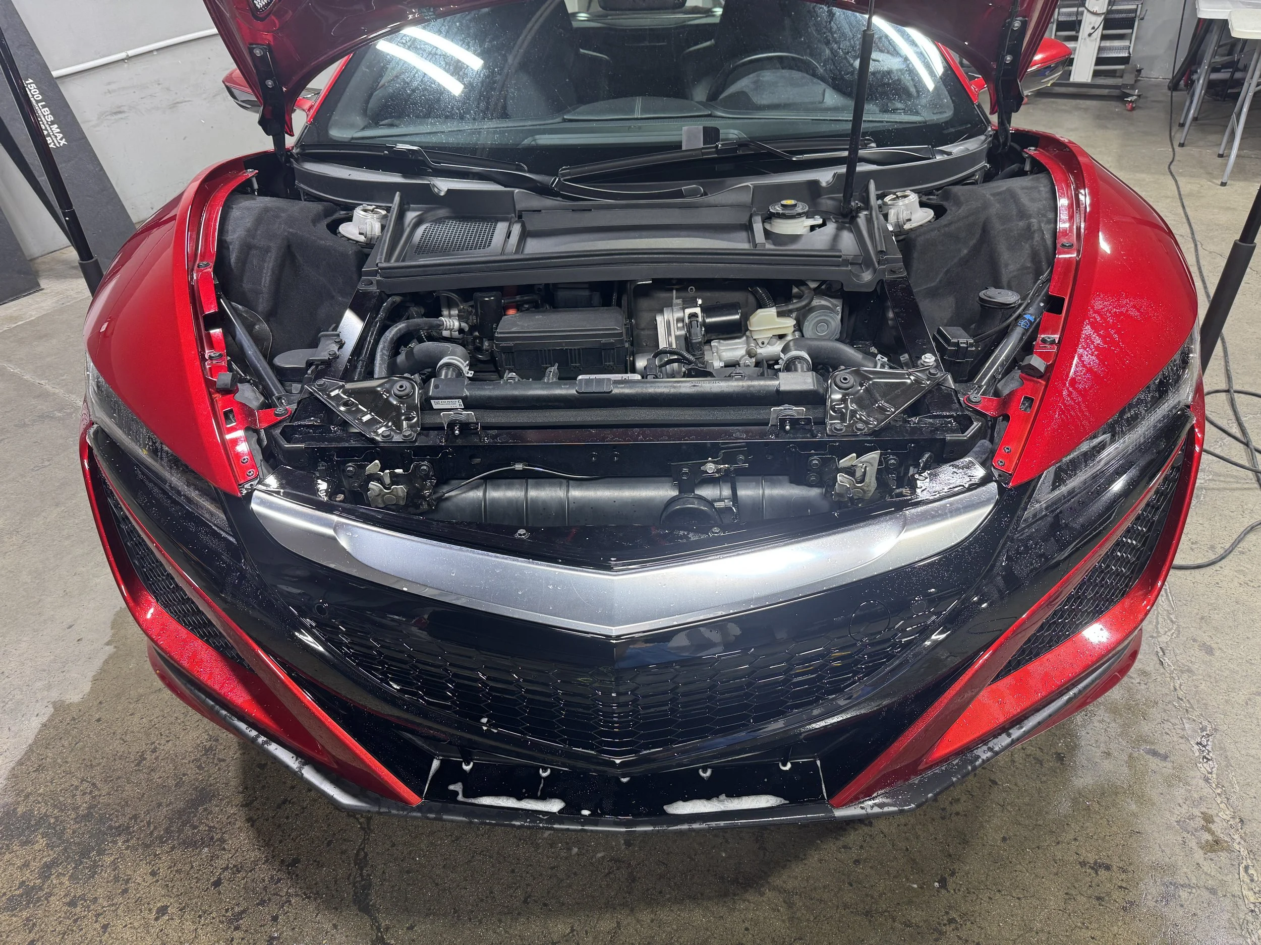 難関消費税　ウルトラレア赤税　アメリカ　セカンド 2017 Acura NSX (Valencia Red pearl) — DETAILERSHIP™